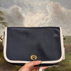 COACH Spectator City Bag 9667 Navy Blue White Leather Made in Costa Rica 2001